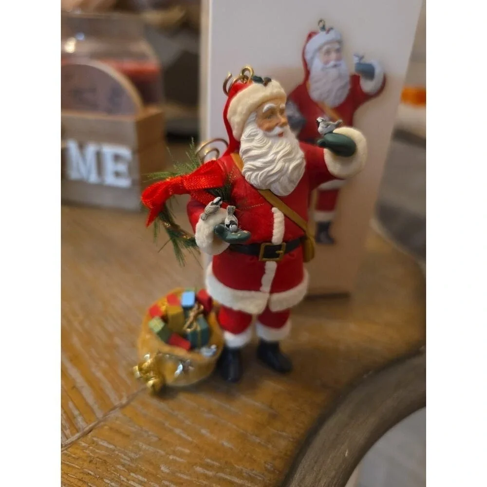 Hallmark‎ Keepsake Club Santa's Visit Christmas Ornament - NIB